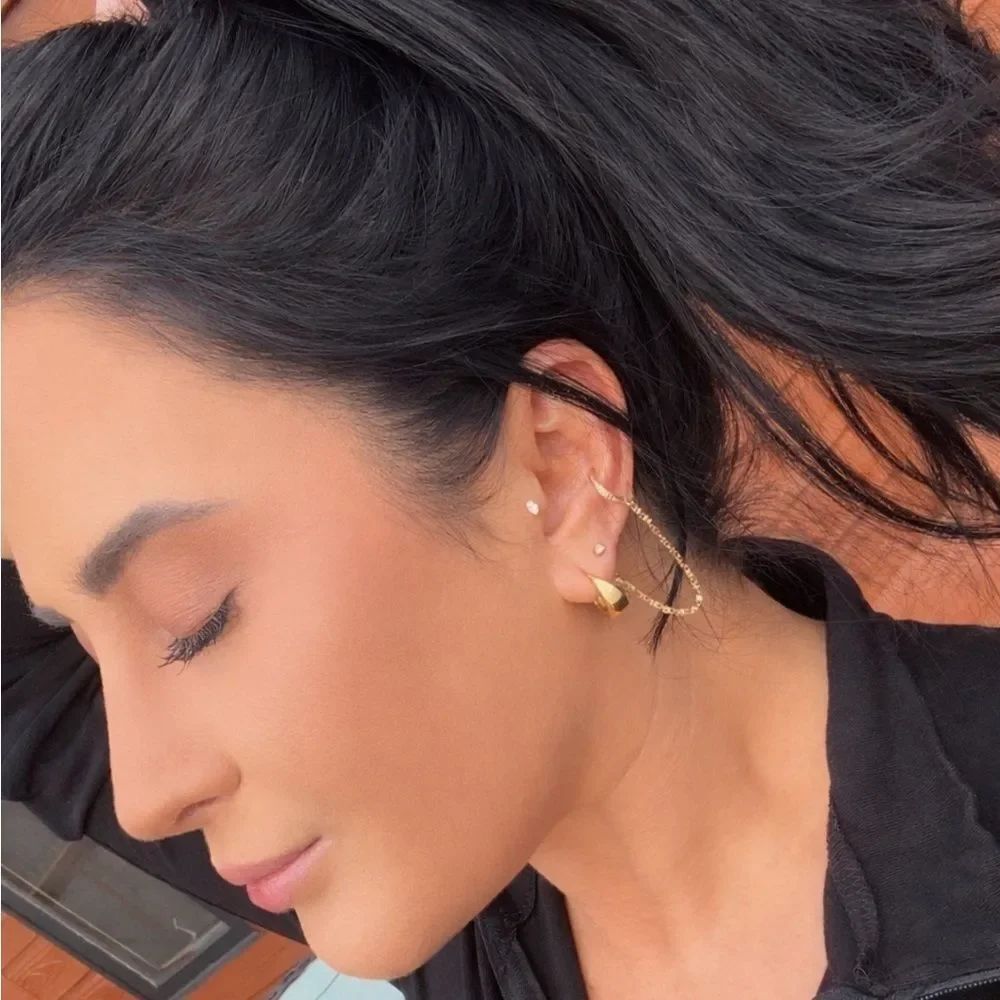 Gold chain earring cuff
